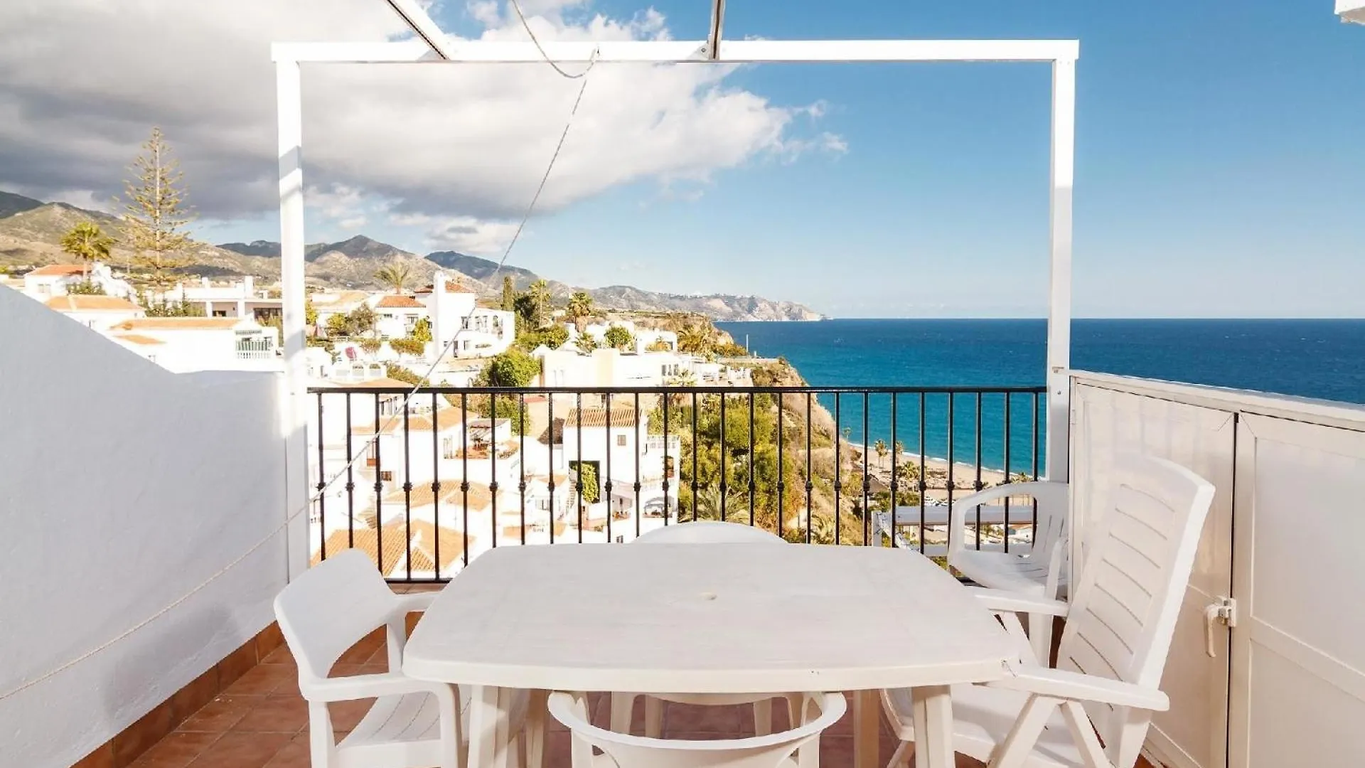 شقة Ferienwohnung Fuer 6 Personen Ca 90 Qm In Nerja, Andalusien Costa Del Sol